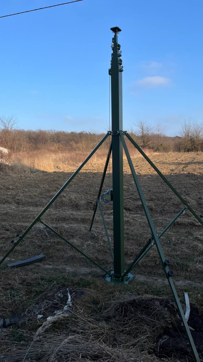 ЩОГЛА ТЕЛЕСКОПІЧНА АЛЮМІНІЄВА з механічною лебідкою для антен керування БПЛА та передачі відеосигналу